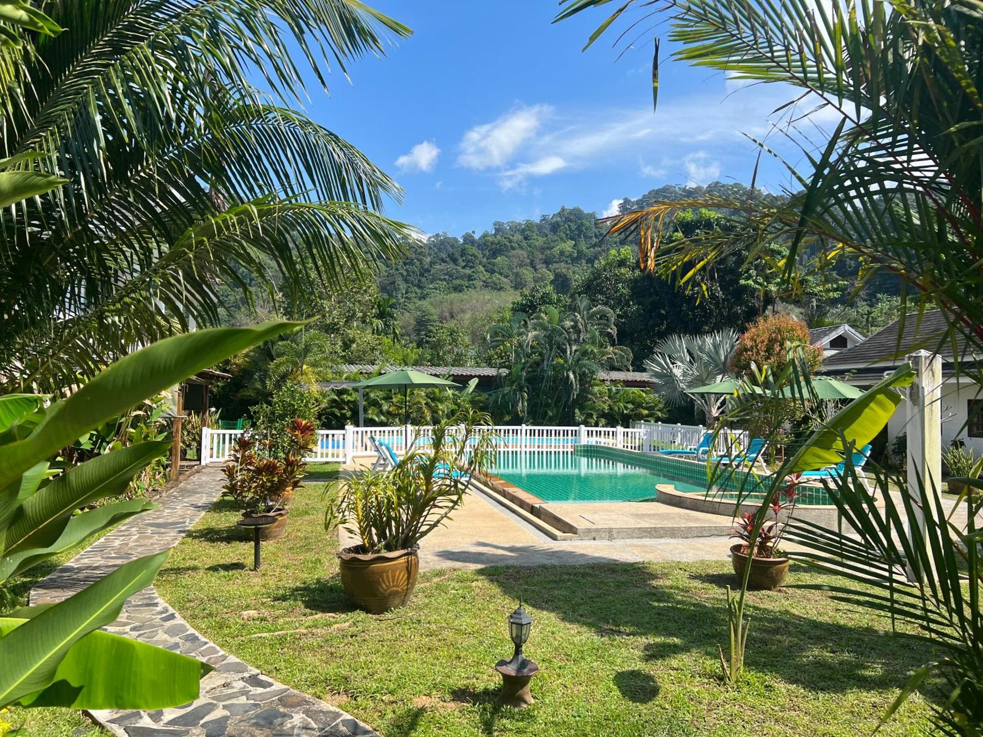 Villa Colina Khao Lak Rooms And Bungalows - Adults Only Εξωτερικό φωτογραφία